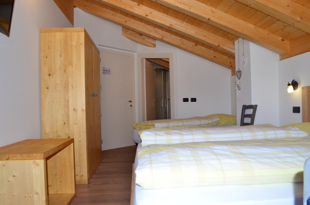 Garni Dal Mozat Bed & Breakfast Lenzumo di Concei Dış mekan fotoğraf