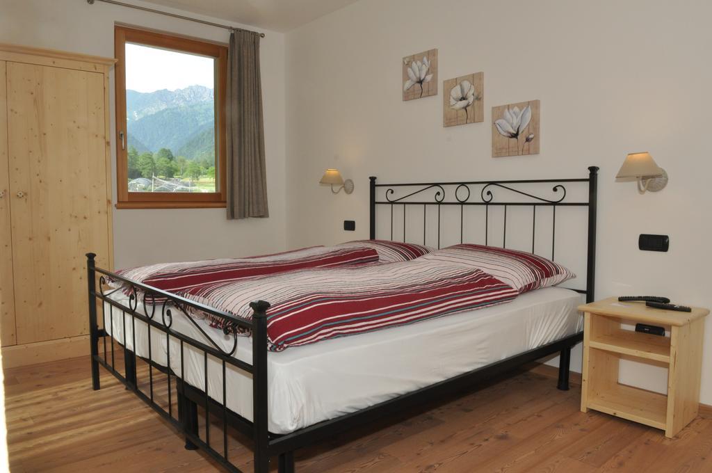Garni Dal Mozat Bed & Breakfast Lenzumo di Concei Dış mekan fotoğraf